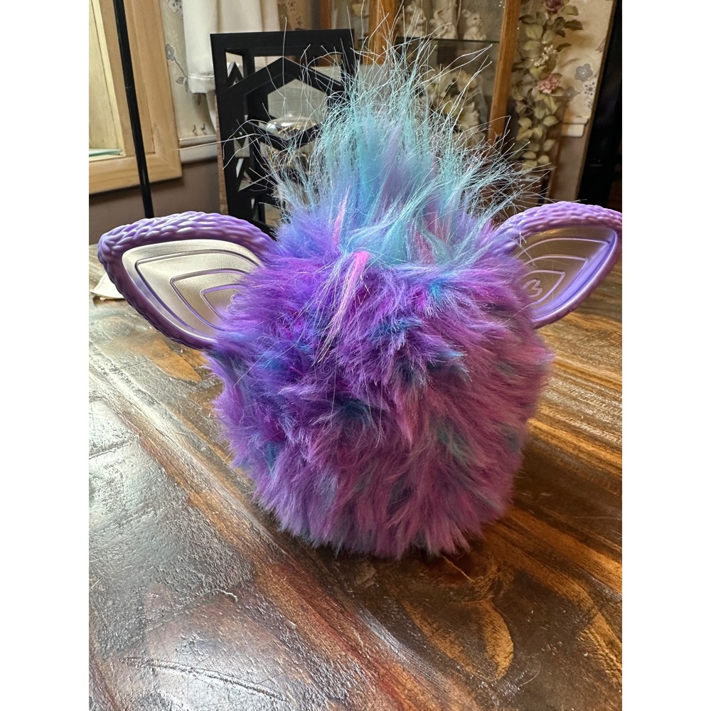 Hasbro Furby 2023 Interactive Plush Purple Blue Light Up Ears F6743 F6744 Works - Picture 8 of 8
